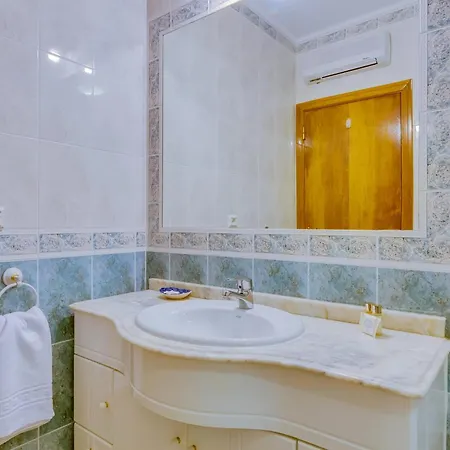 Apartment Melias, 2 Quartos E Piscina, Vilamoura