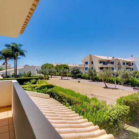 Melias, 2 Quartos E Piscina, Vilamoura Apartment *