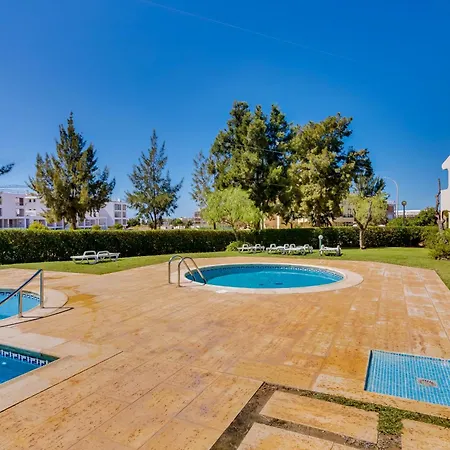 Melias, 2 Quartos E Piscina, Vilamoura *